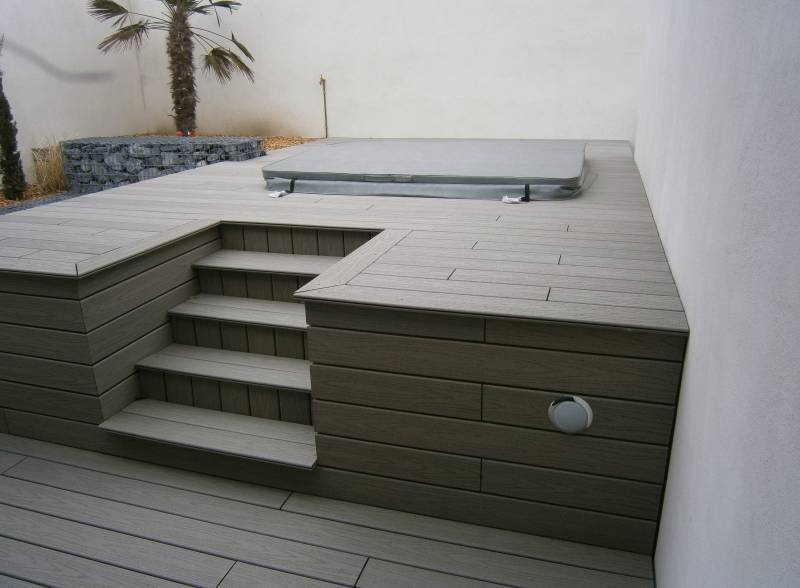 Terrasse Spa en bois composite - Nature et Paysage