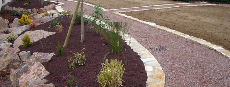 Professionnels à domicile pour l'entretien de jardin avec réduction fiscale et crédit d'impôt à Roanne